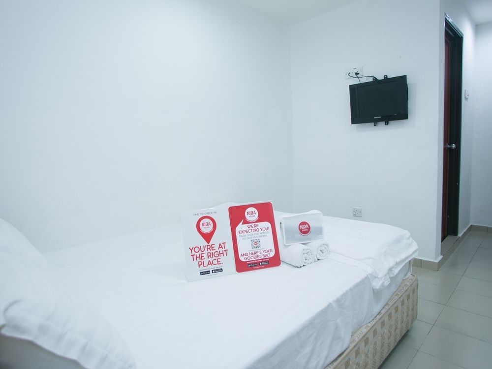 Oyo 988 Malawati Ria Hotel Kuala Selangor Esterno foto