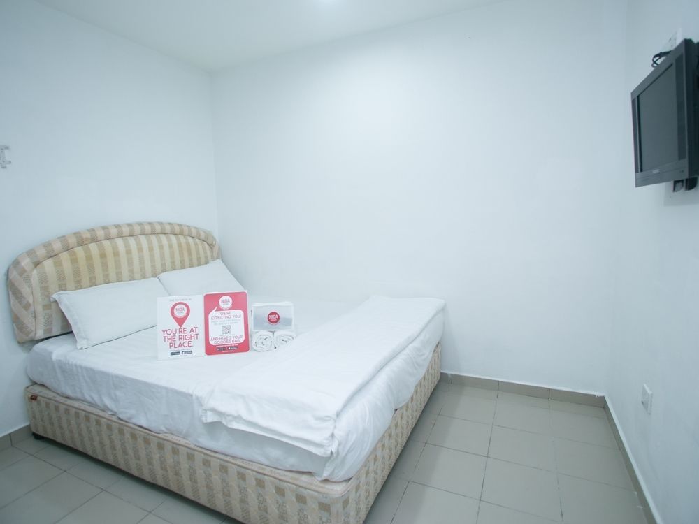 Oyo 988 Malawati Ria Hotel Kuala Selangor Esterno foto