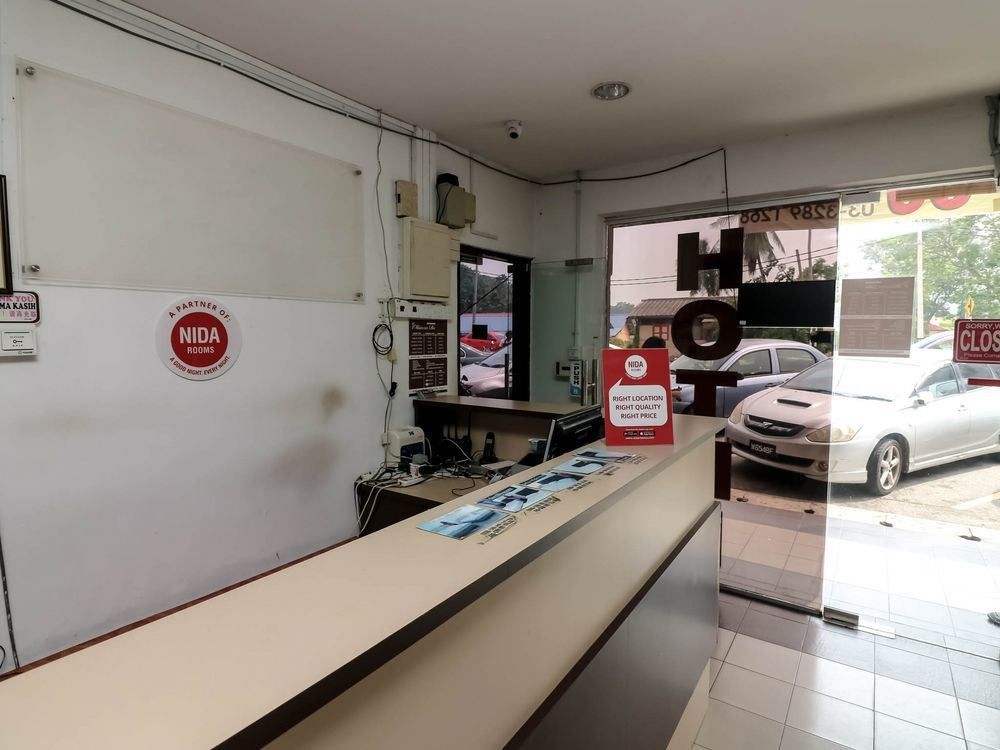 Oyo 988 Malawati Ria Hotel Kuala Selangor Esterno foto